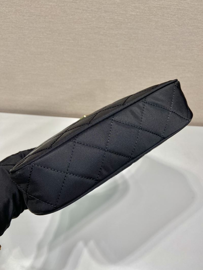 Pra*a hobo bags